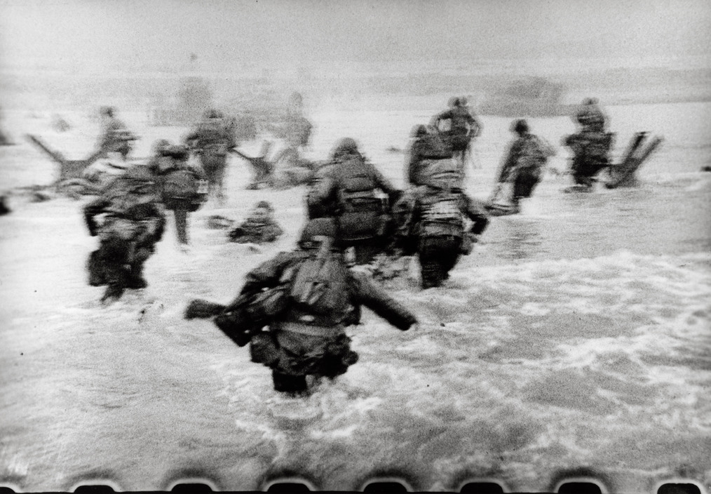 US Troops Omaha Beach June 6 1944